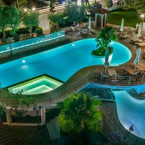 2* Otel Pyrgos